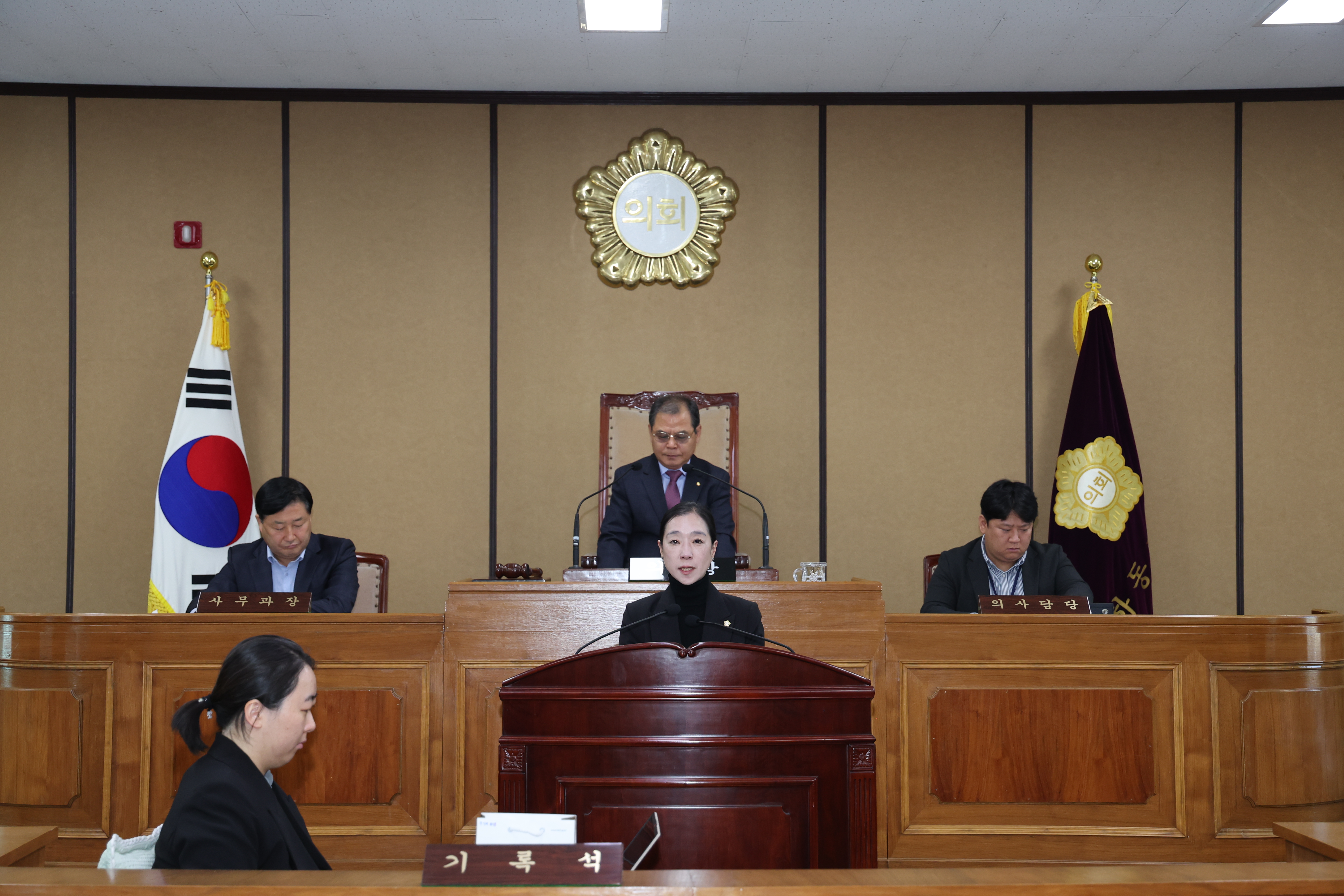 2025.11.21. 제345회 하동군의회 임시회 제2차 본회의 3