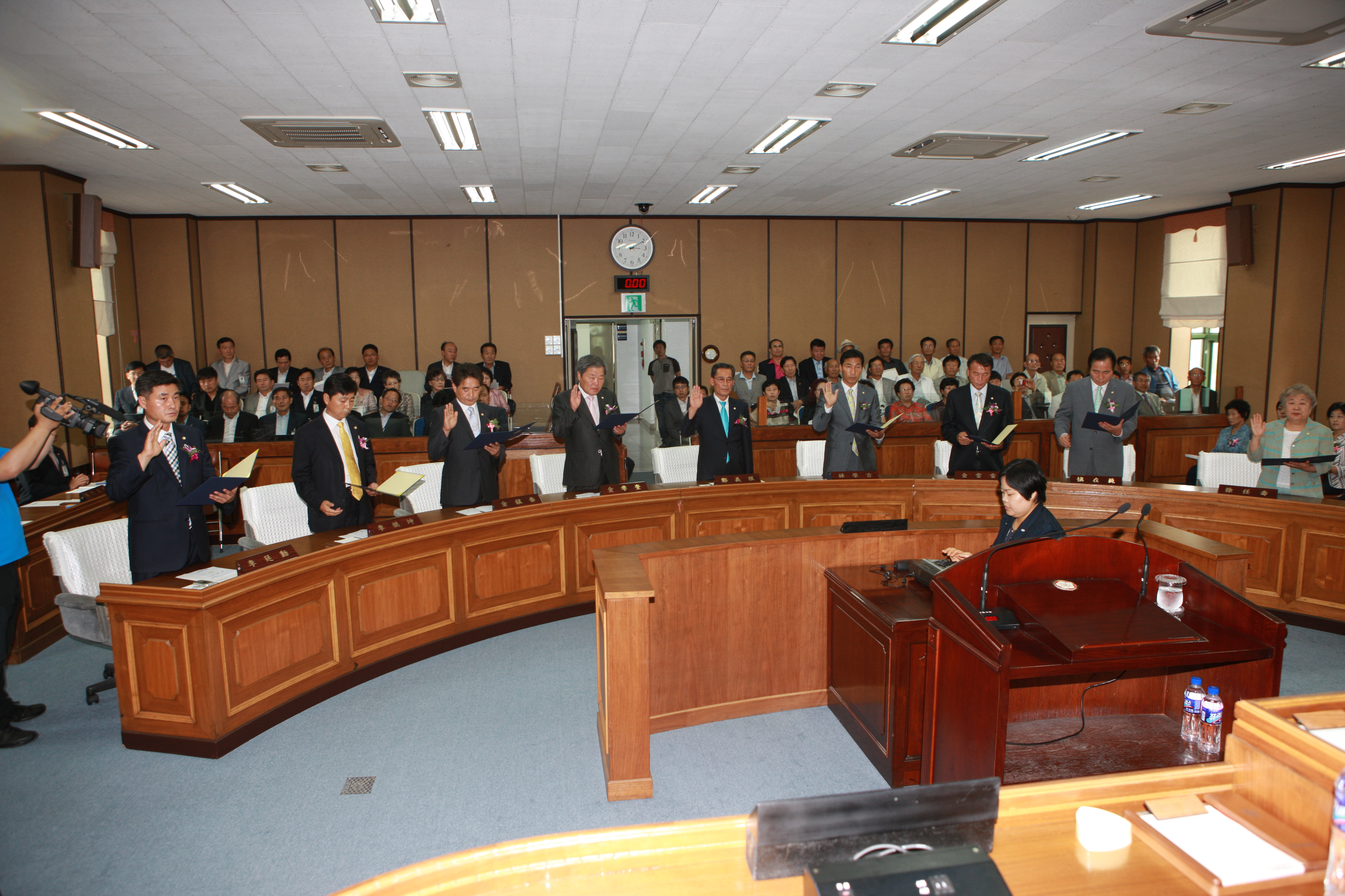 제185회 하동군의회 임시회(제6대의원 개원식) 1
