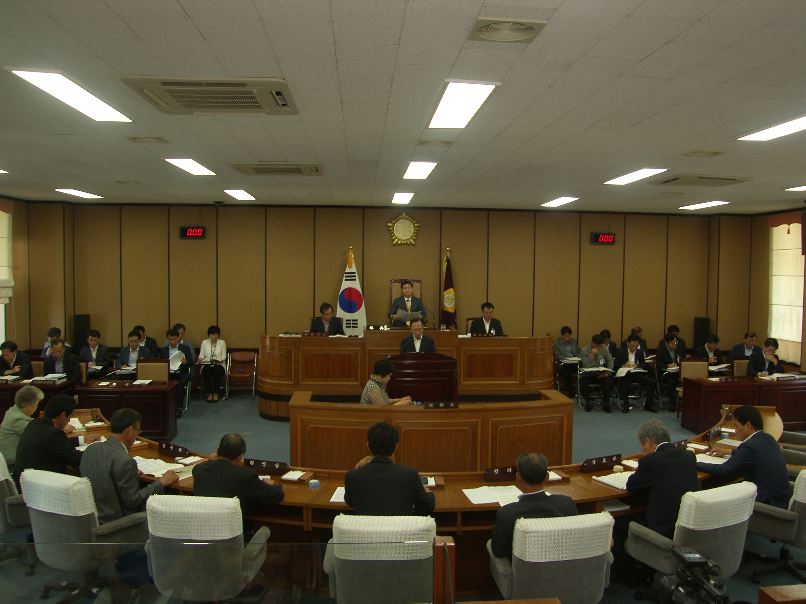 제215회 제1차정례회 제1차본회의 1