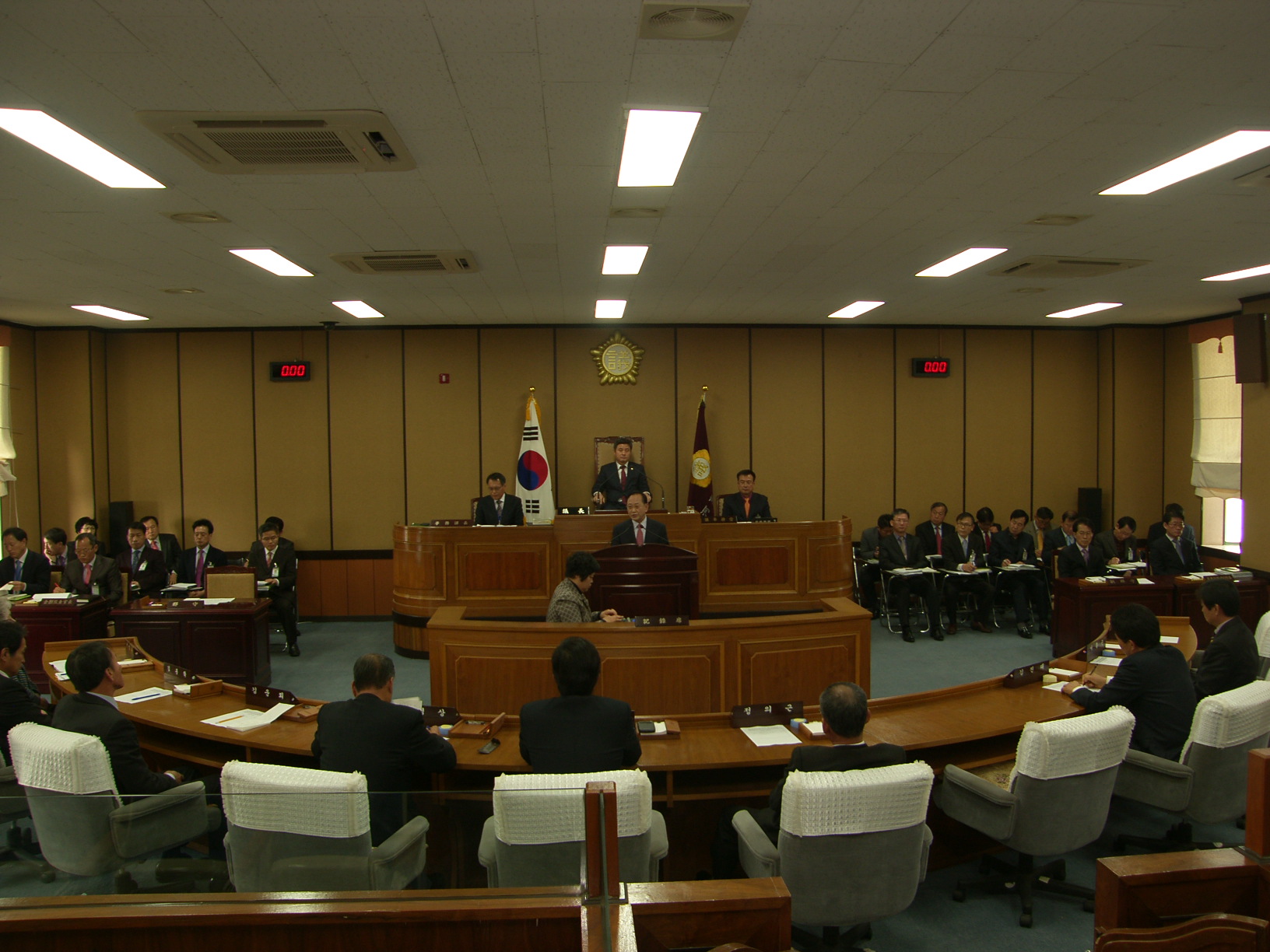 제220회(임시회) 제5차본회의 군정질문답변(조유행군수) 1