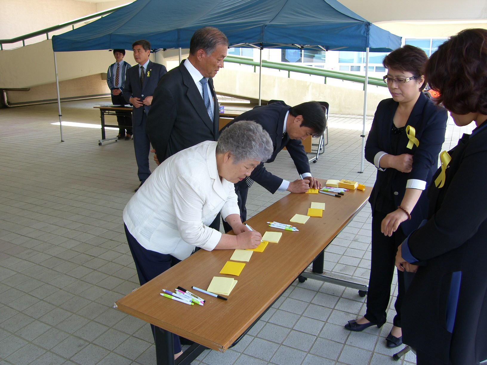 ‘14년 5월2일 세월호 희생자조문(문화회관 분향소) 1