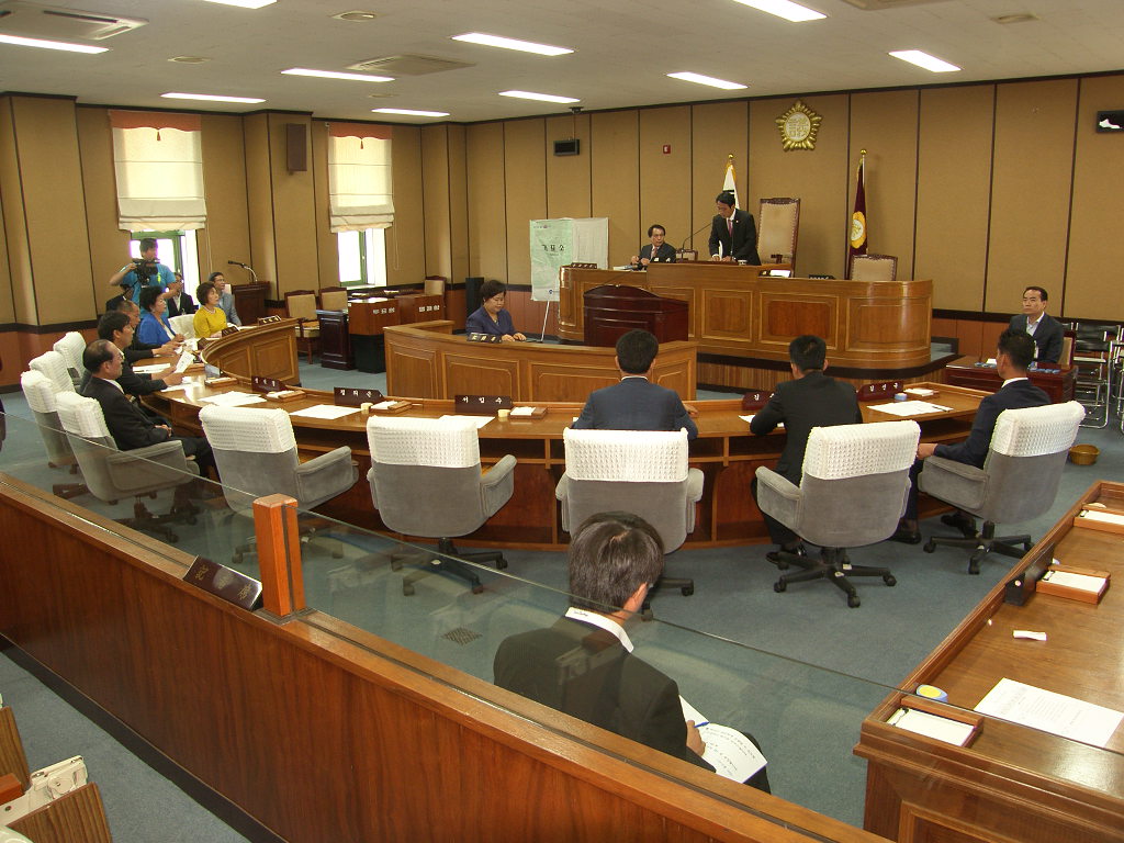 제225회 하동군의회 임시회('14. 7.1-의장단 선거) 1