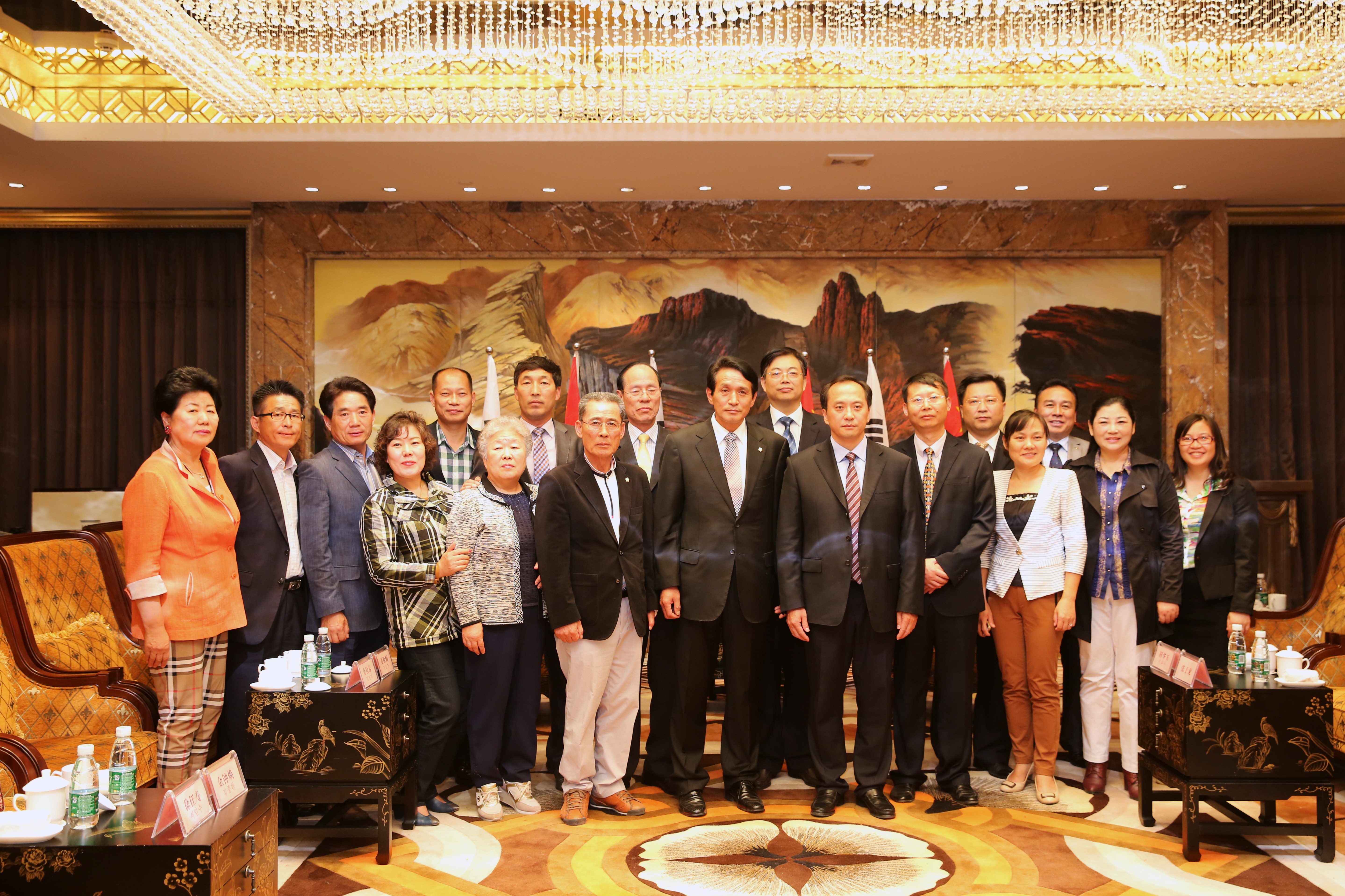 2014.10.16. PM5. 장가계시 장구시 방문 환영회 단체사진 1