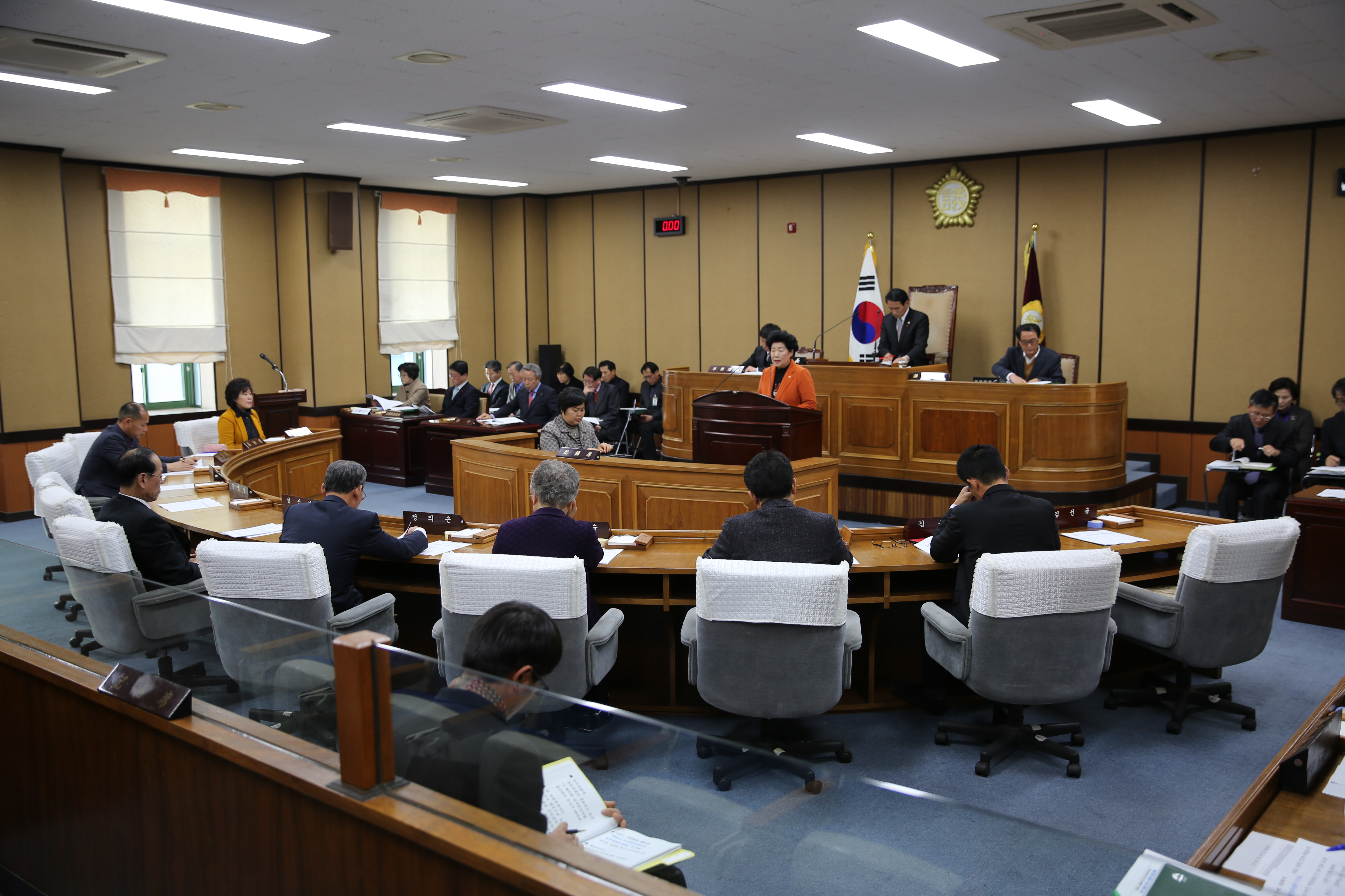 2014.12.24. 제231회 임시회 하동군의회 제2차본회의 1