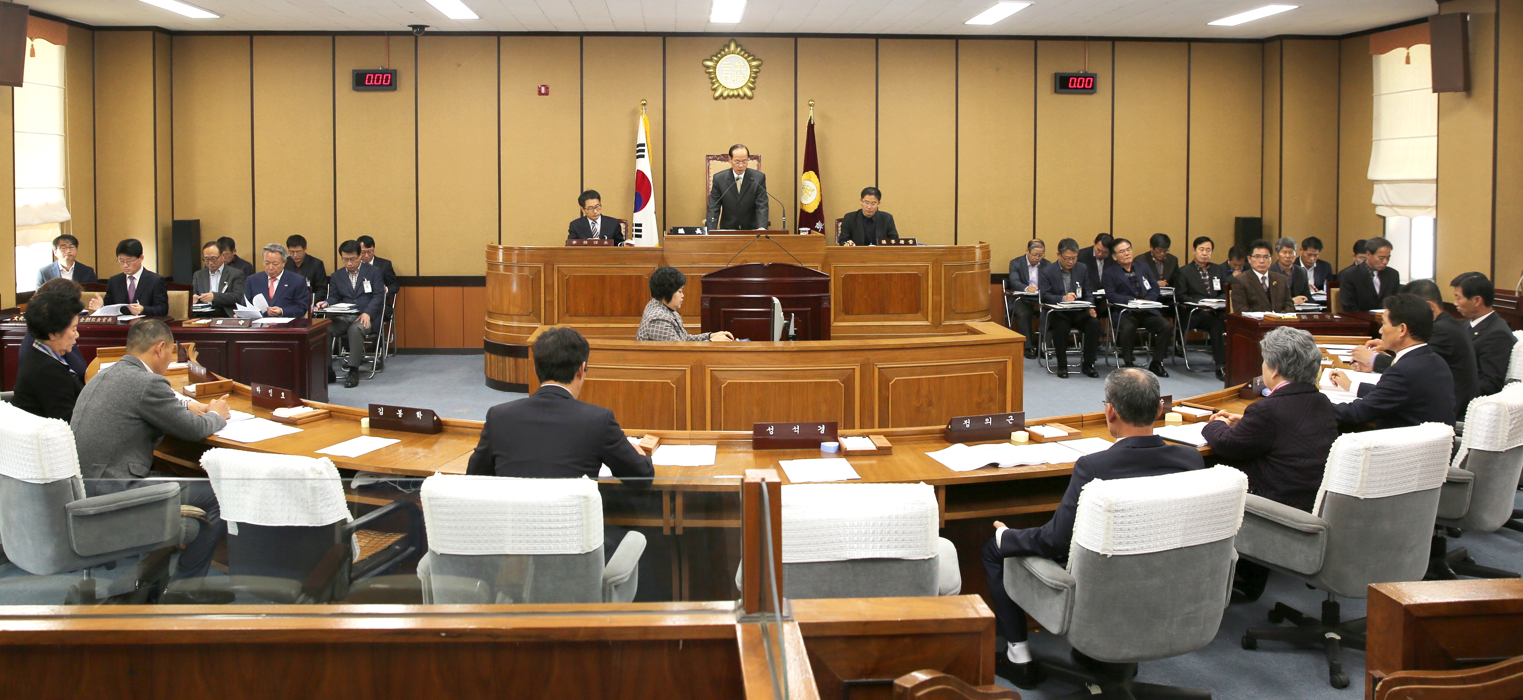 2015.11.27. 제239회 하동군의회 임시회 제2차 본회의 1