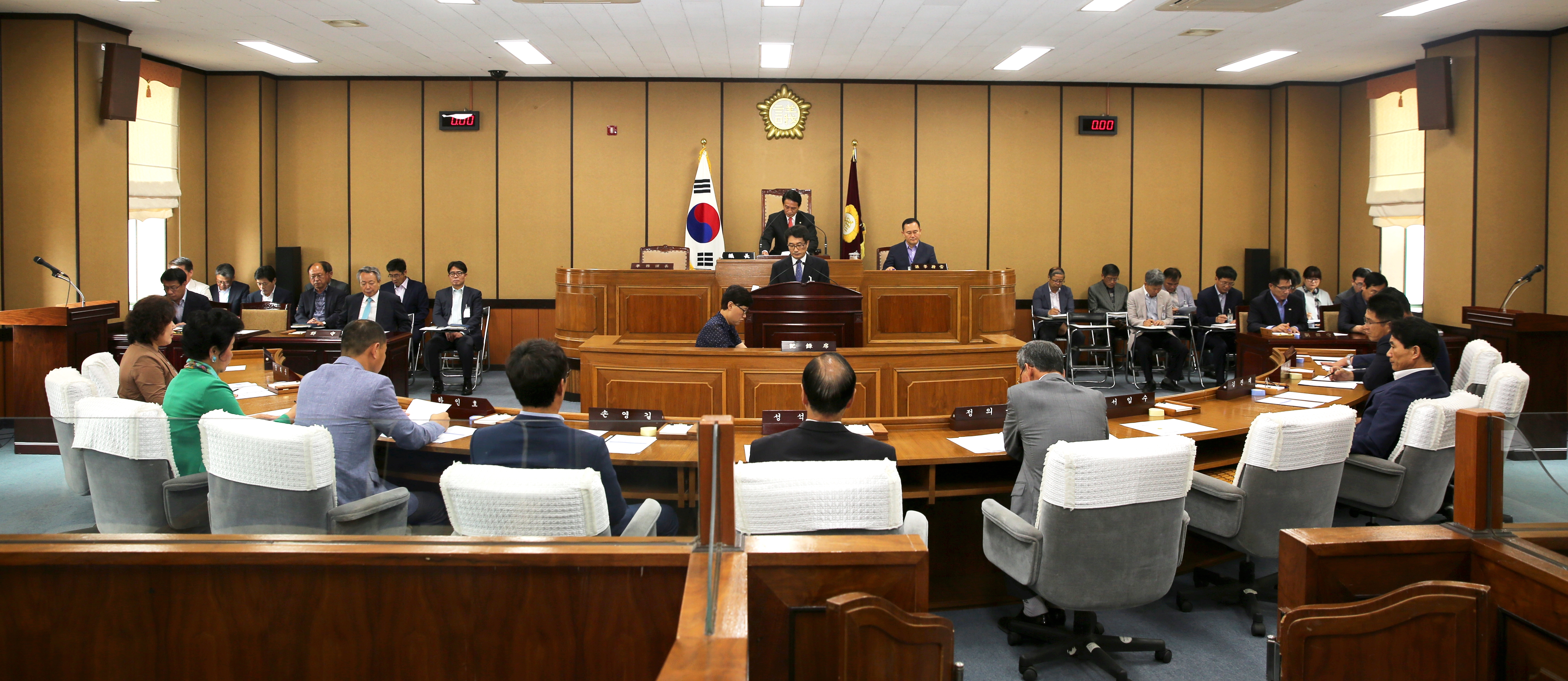 2016.06.10. 제244회 하동군의회 제2차 본회의 1