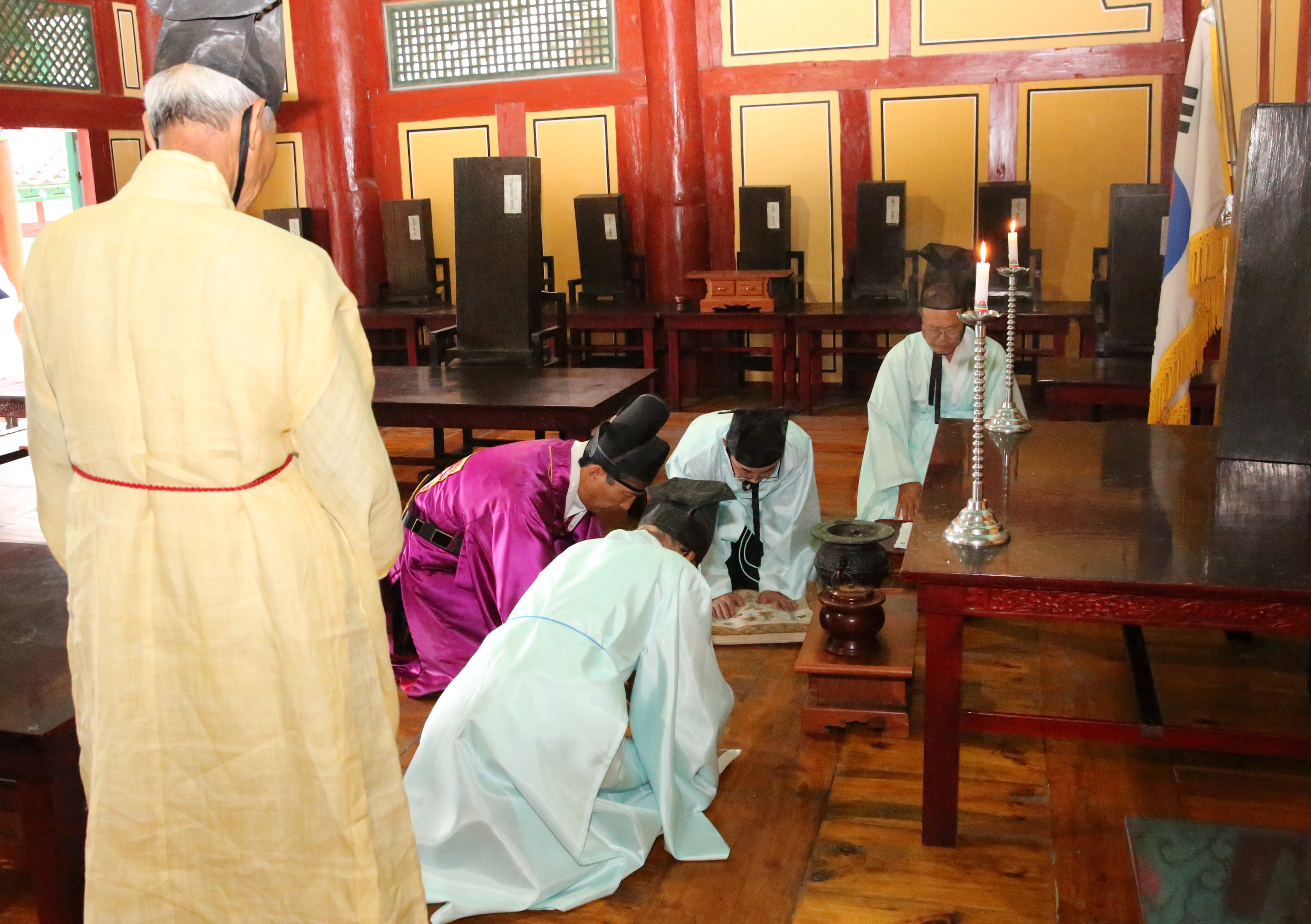 2016.07.04. 손영길 의장 향교 방문 및 제례 1