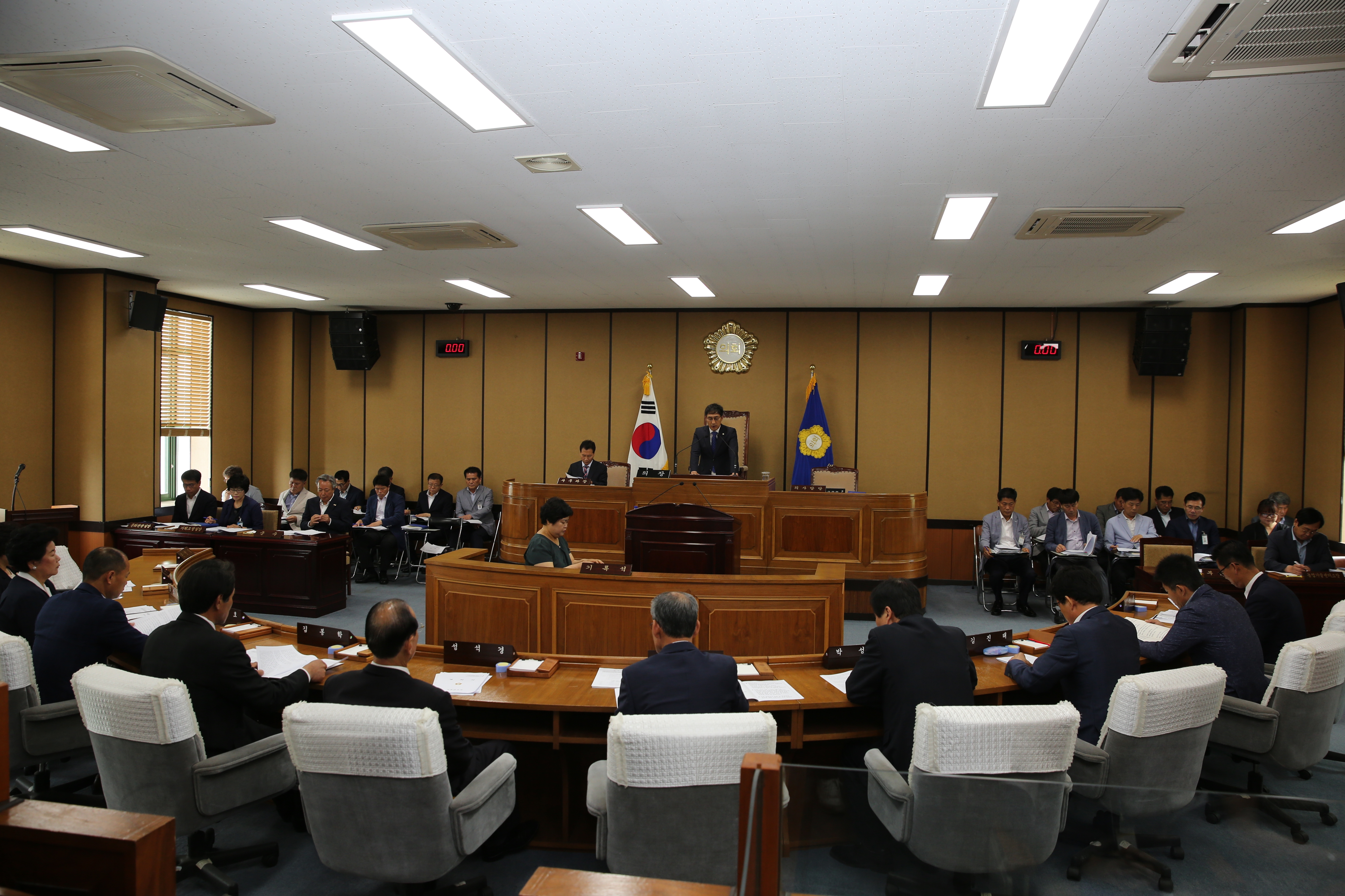 2017.6.12. 제256회 하동군의회 제1차 정례회 1