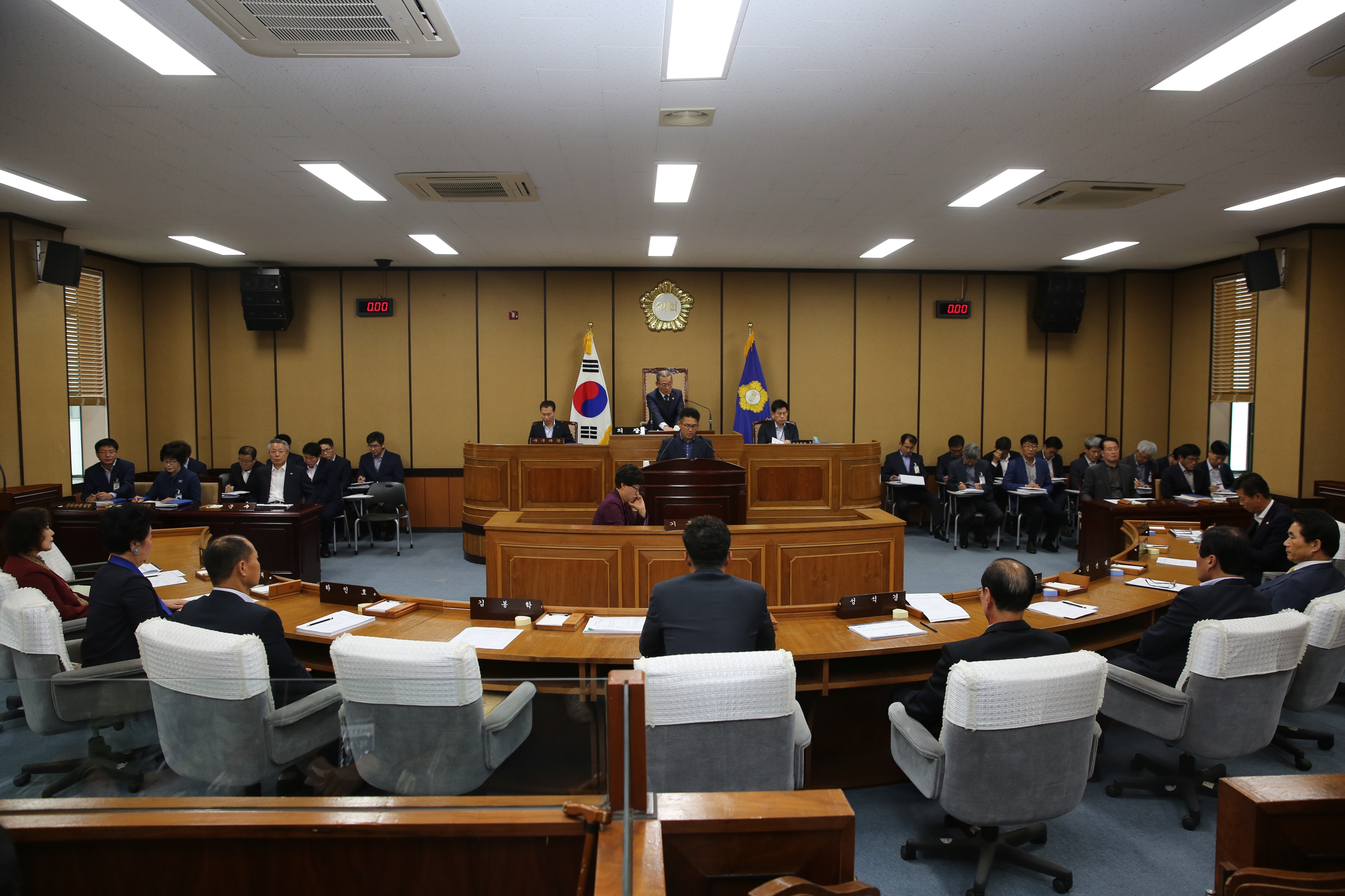 2017.10.24. 제260회 하동군의회 임시회 제1차본회의 1