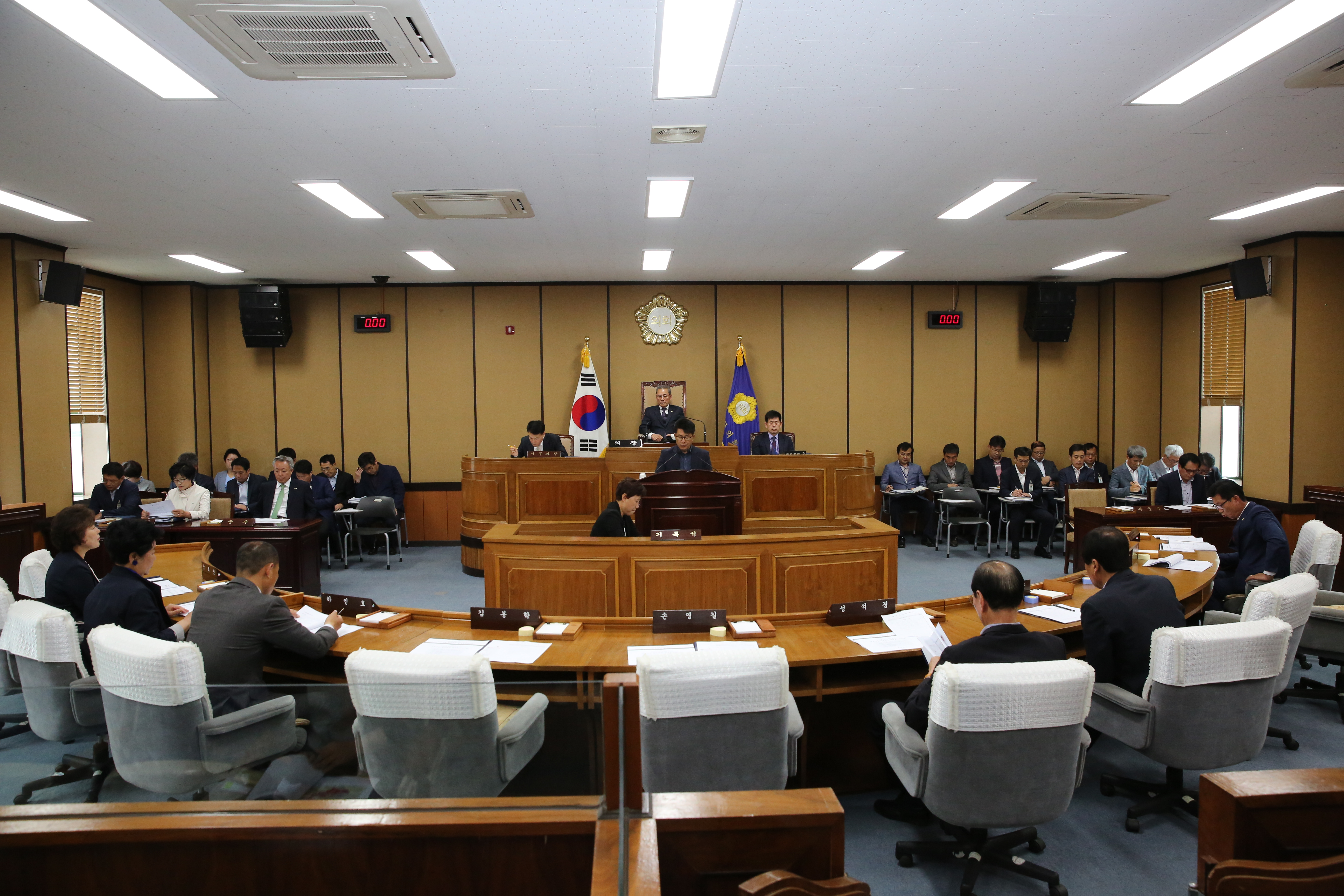 2018.5.1. 제265회 하동군의회 임시회 제2차 본회의 1