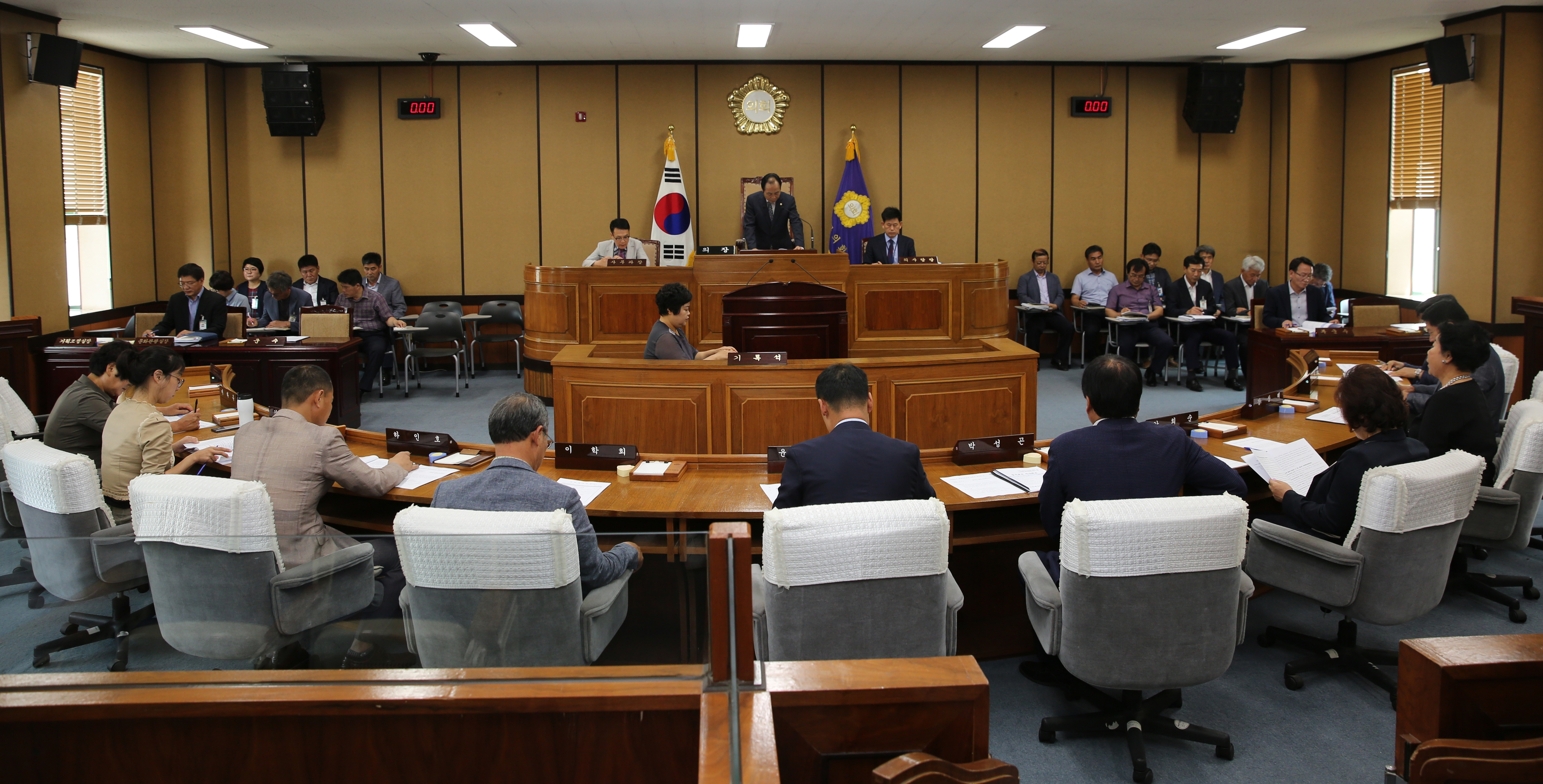 2018.7.27. 제268회 하동군의회 임시회 제5차본회의 1