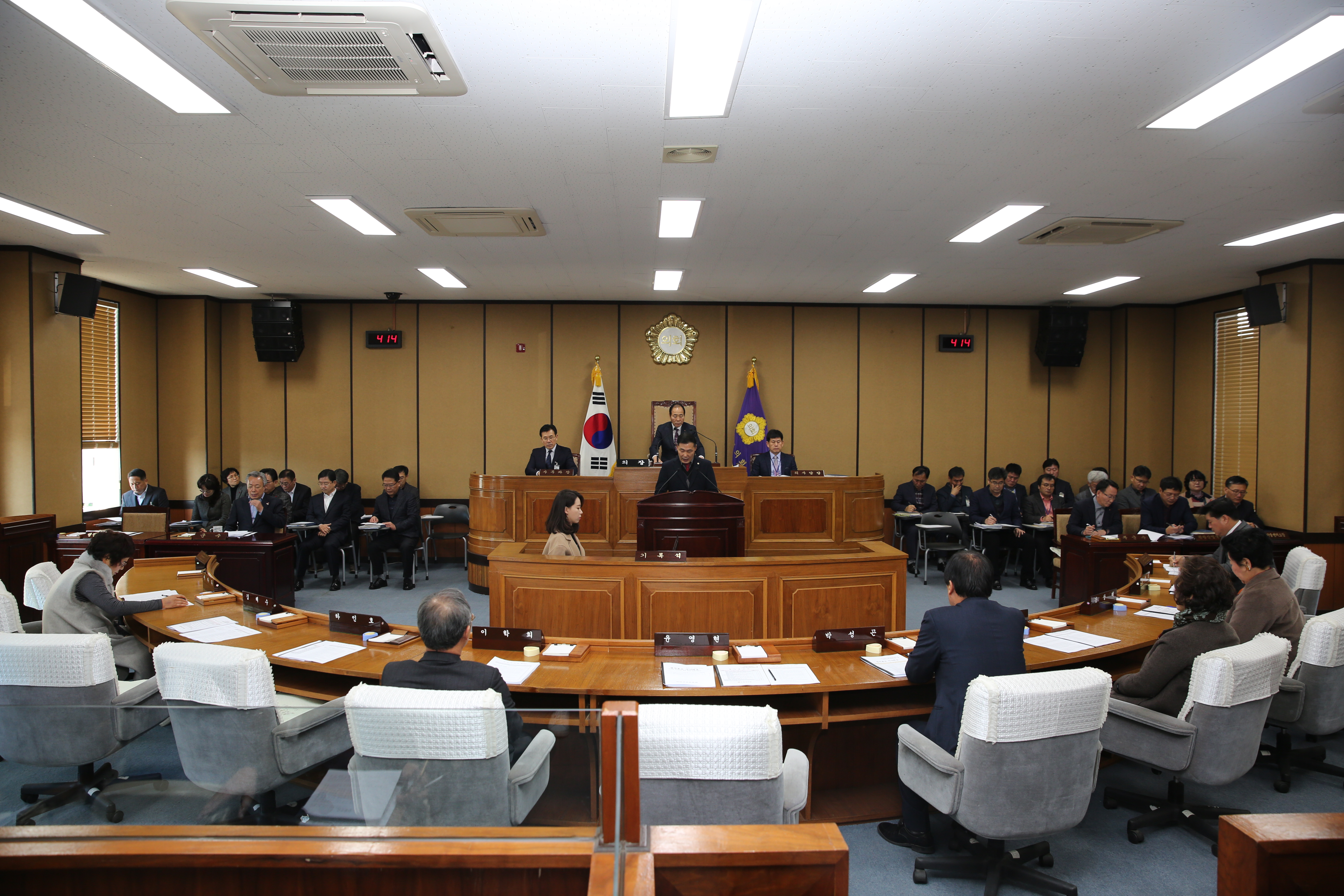 2018.12.14. 제276회 하동군의회 제2차 정례회 제2차 본회의 1