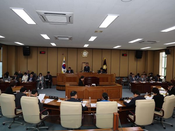 2026.04.10. 제348회 임시회 제2차 본회의