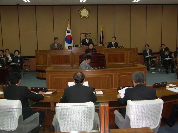 제182회 하동군의회 임시회