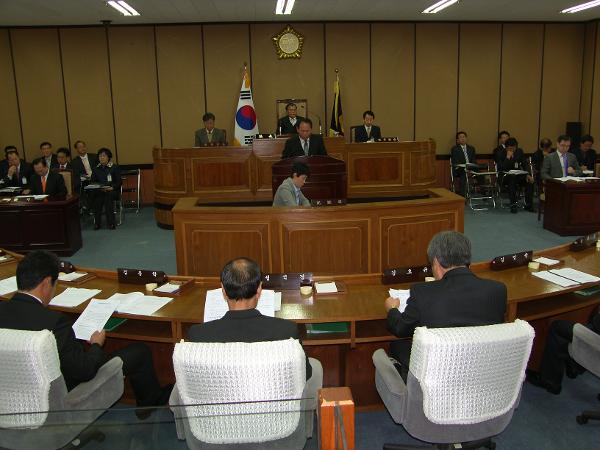 제182회 하동군의회 임시회