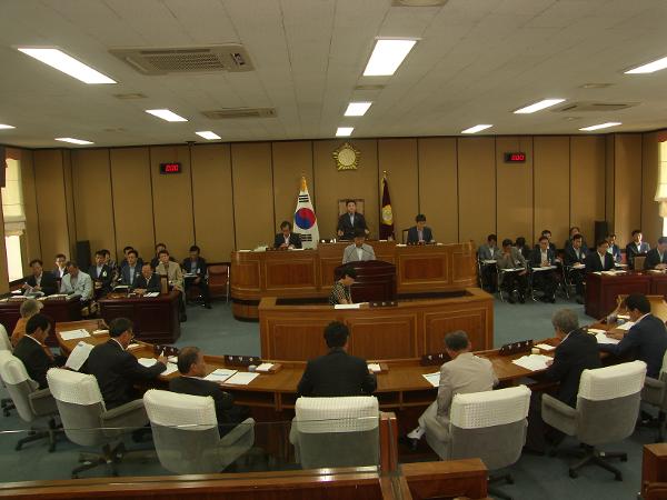 제215회 제1차정례회 제1차 본회의 회의장면