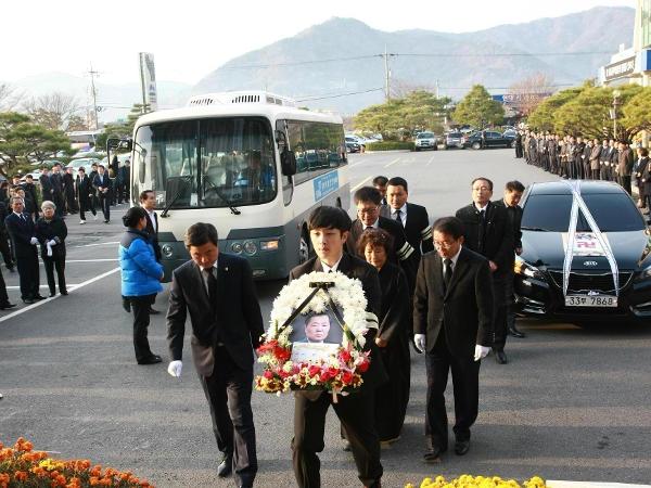 故 김효규부의장님 삼가 명복을 빕니다.('13.11.27)