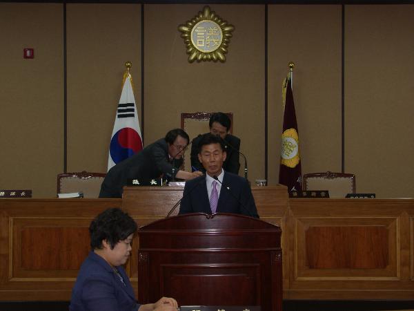 제225회 하동군의회 임시회('14. 7.1-김선규 기획행정위원장 수락인사)