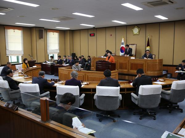 2014.12.24. 제231회 임시회 하동군의회 제2차본회의