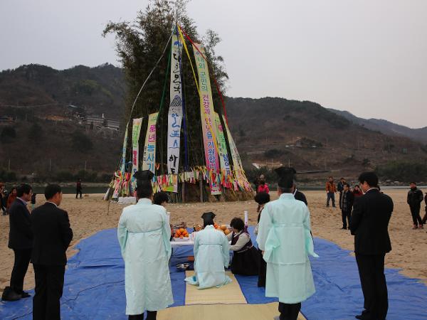 2015.03.05. 하동읍 정월대보름 달집태우기 행사