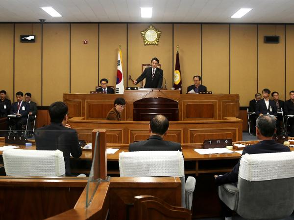 2015.12.14. 제240회 하동군의회 제2차 정례회 2차 본회의