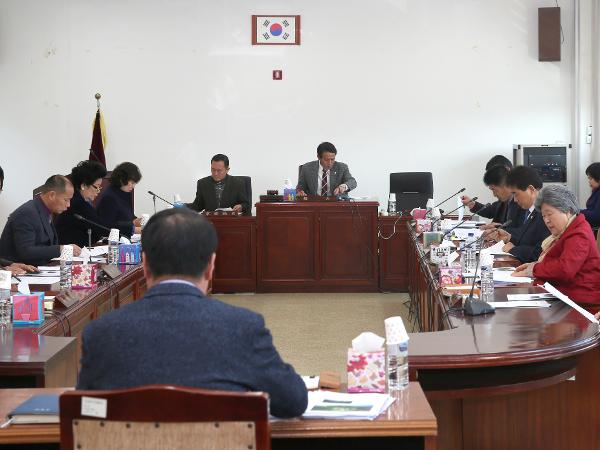 2016. 2. 23. 정례의원간담회