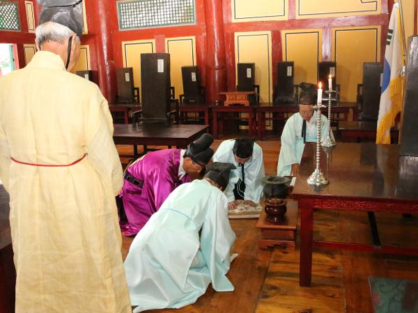 2016.07.04. 손영길 의장 향교 방문 및 제례