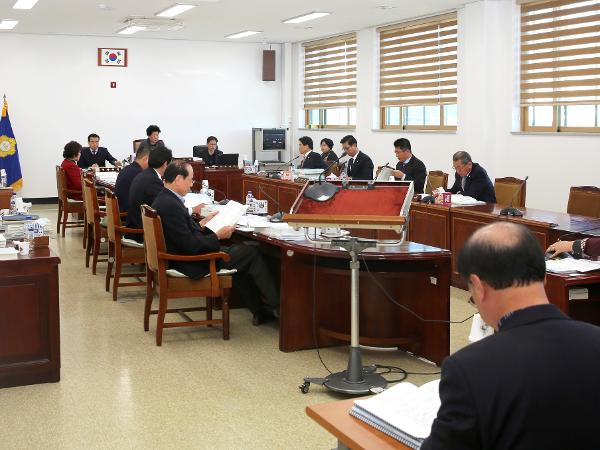 2016.12. 2. 예산결산특별위원회 (2017년 예산심사)