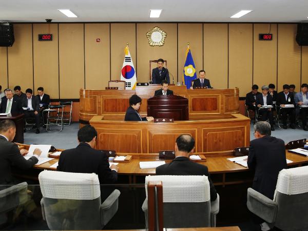 2017.4.19. 제255회 하동군의회 임시회 제1차 본회의