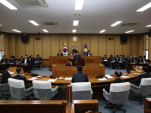 2017.10.24. 제260회 하동군의회 임시회 제1차본회의