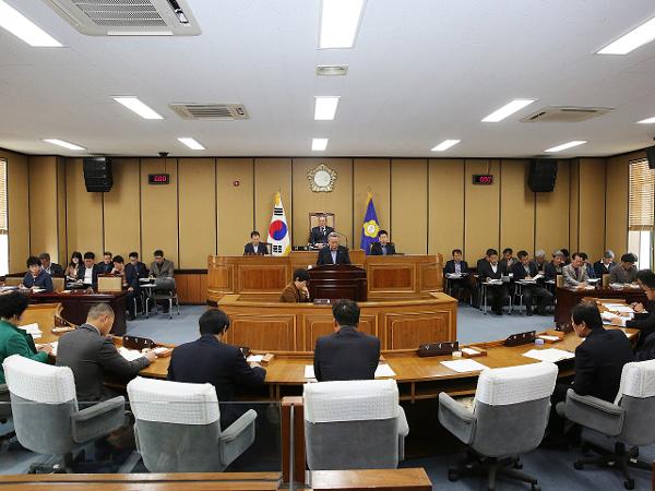 2017.11.22. 제261회 하동군의회임시회 제1차 본회의