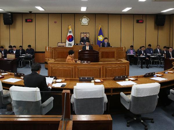 2018.4.18. 제265회 하동군의회 임시회 제1차 본회의