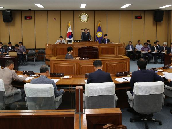 2018.7.27. 제268회 하동군의회 임시회 제5차본회의