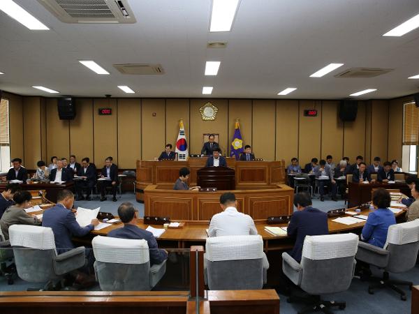 2018.8.27. 제269회 하동군의회 임시회 제1차 본회의
