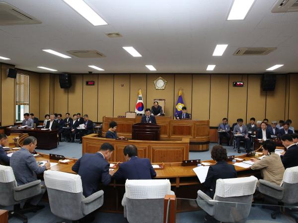 2018.9.3. 제269회 하동군의회 임시회 제2차 본회의