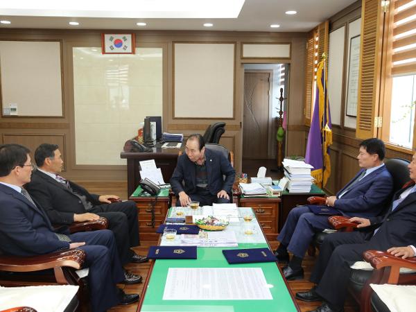 2019. 4. 4. 결산위원 위촉