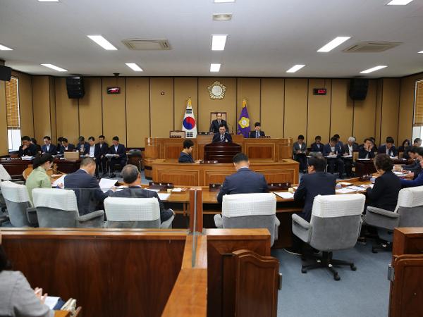 2019. 5. 3. 제280회 하동군의회 임시회 제2차 본회의