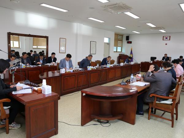 2019. 5. 7. 하동군의회 정례 간담회