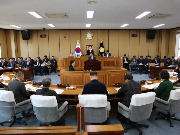 2019. 11. 22. 제285회 하동군의회 임시회 제1차 본회의