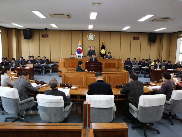 2020. 2. 11. 제287회 하동군의회 임시회 제2차 본회의