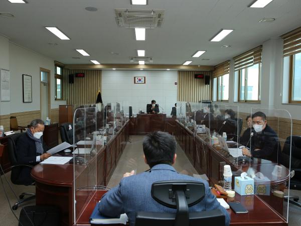 2021. 1. 5. 하동군의회 정례간담회