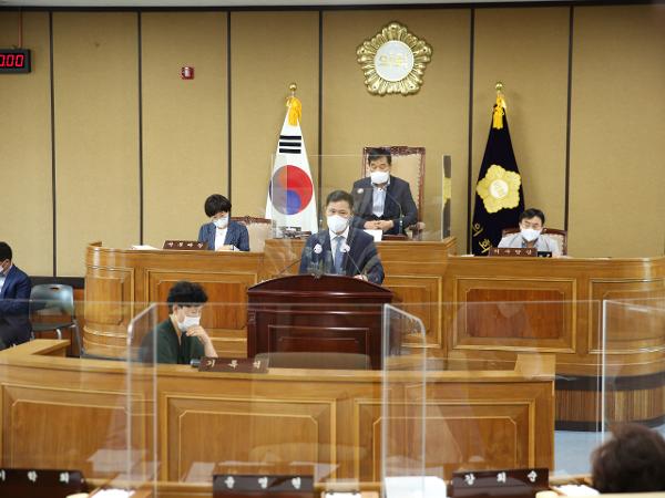 2021. 07. 28. 제302회 하동군의회 임시회 제2차 본회의(포스코의 사회적 공헌 촉구 건의문)