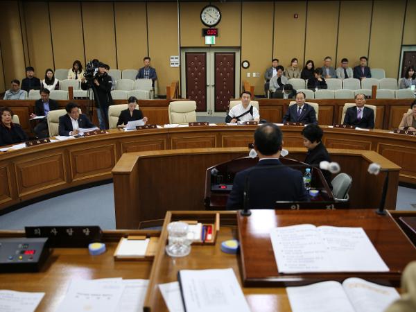 2023.11.03 제325회 하동군의회 임시회 2