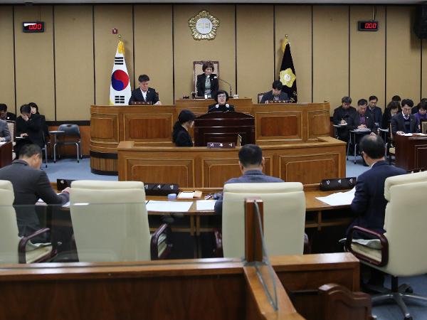 2024.02.02 제328회 하동군의회 임시회 제5차 본회의 2