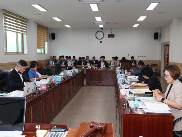 2024.07.15. 제334회 하동군의회 임시회 제1차 예산결산특별위원회 2