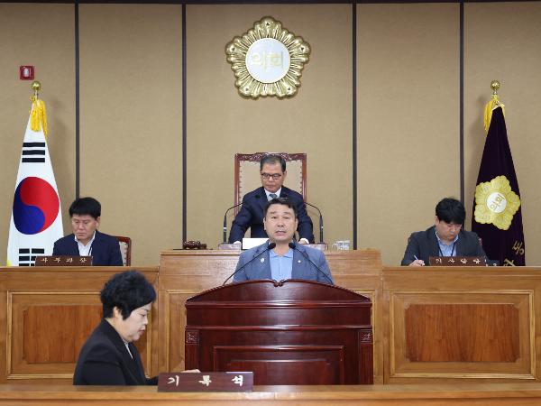 2024.11.04. 제335회 임시회 제2차 본회의