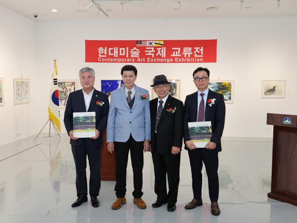 2024.11.18. 국제 문화 현대미술 교류 전시회 오픈식