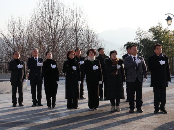 2025.01.02. 충혼탑 참배